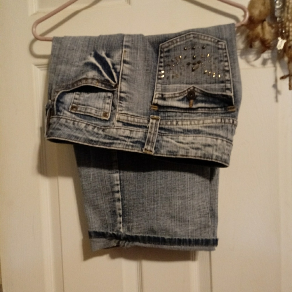 Women's Capri Jeans
